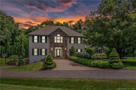 122 Elk Drive Southbury CT 06488