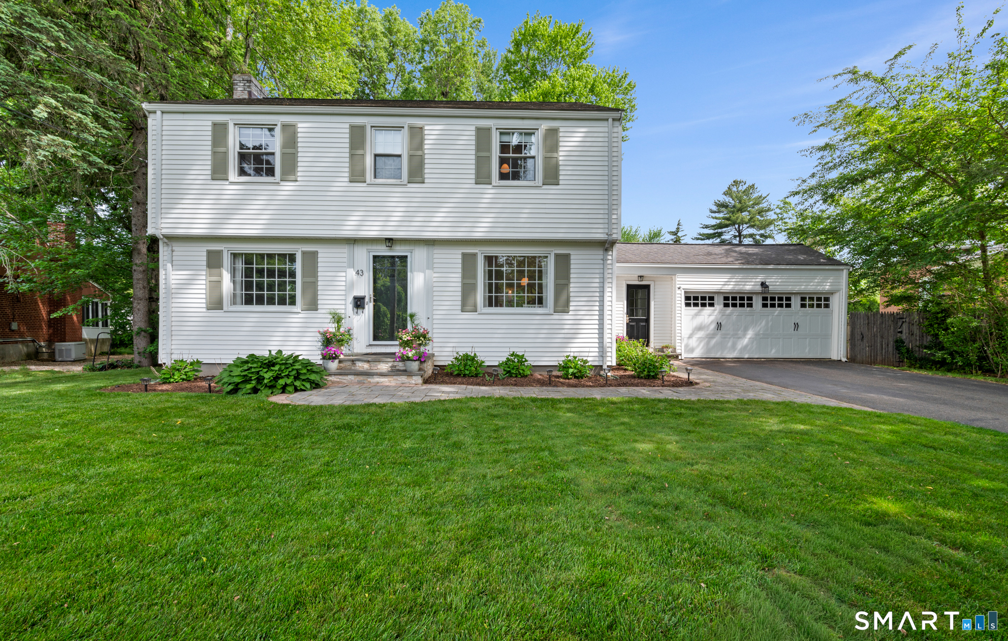 43 Crabapple Road West Hartford CT 06117