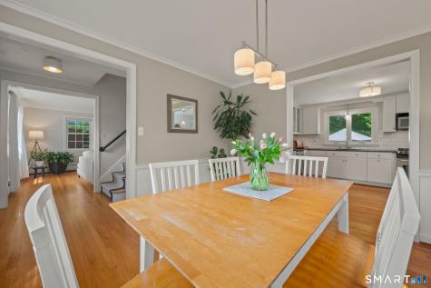 43 Crabapple Road West Hartford CT 06117