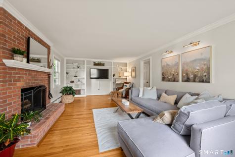 43 Crabapple Road West Hartford CT 06117