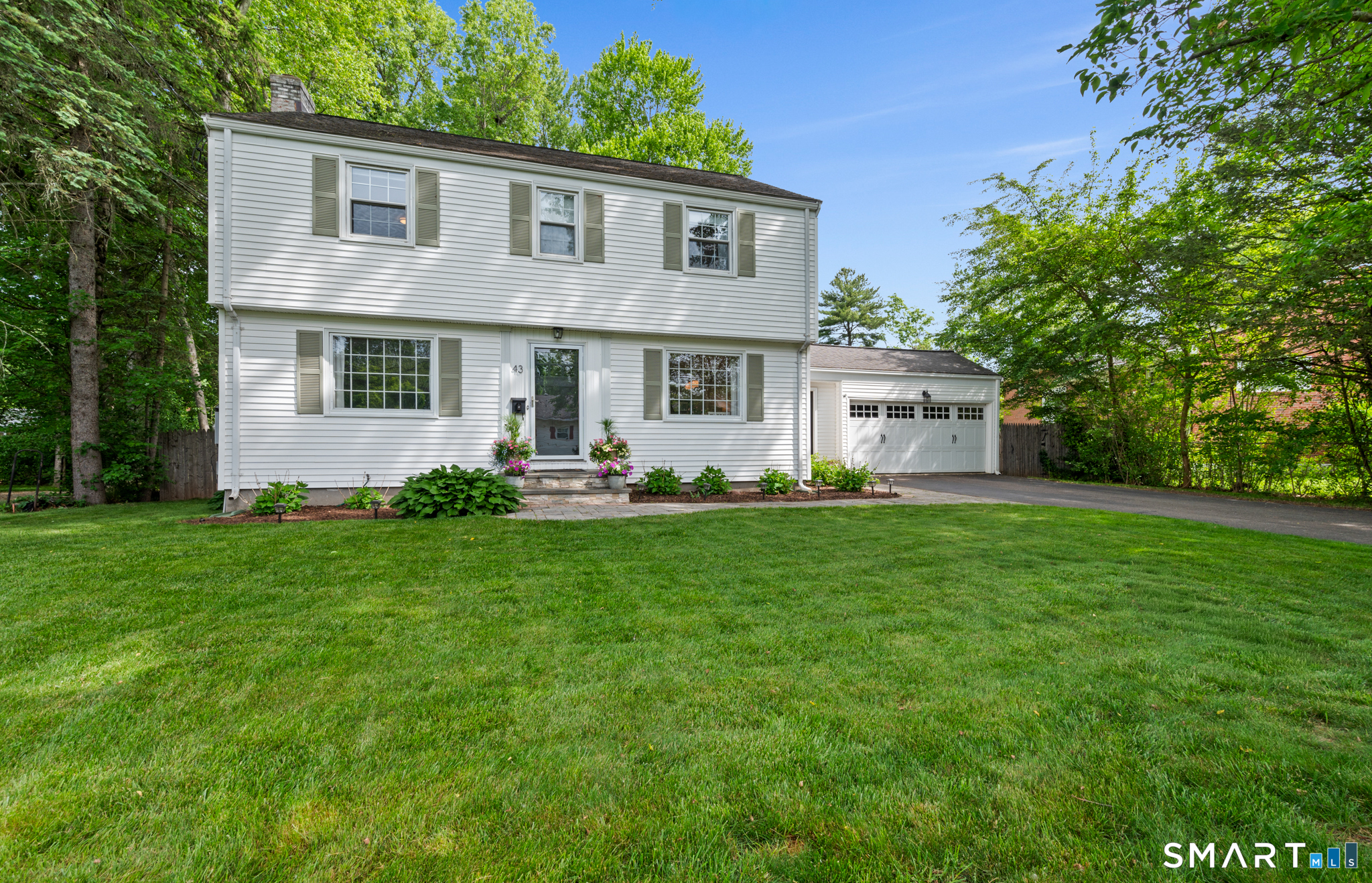 43 Crabapple Road West Hartford CT 06117