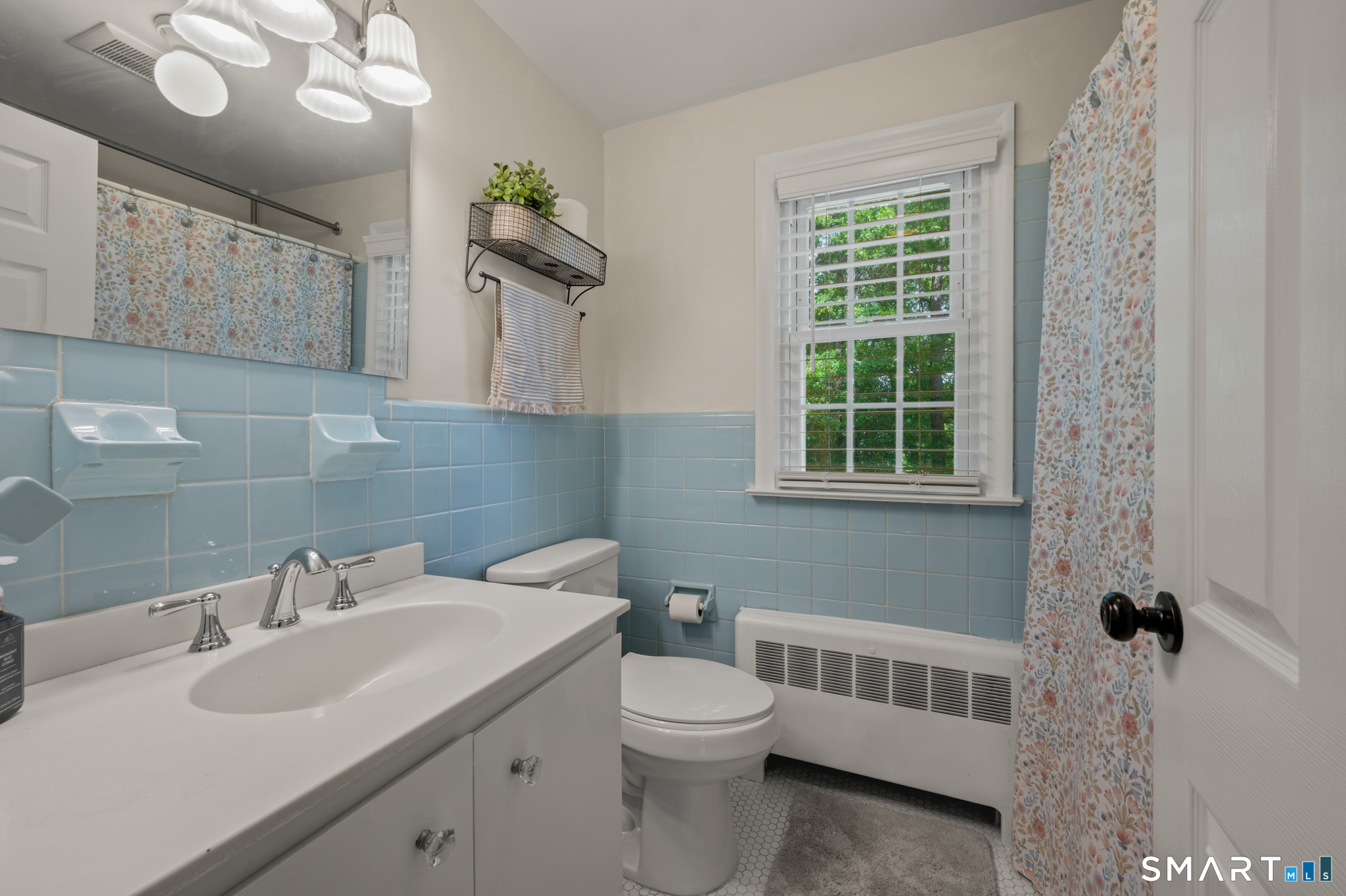 43 Crabapple Road West Hartford CT 06117