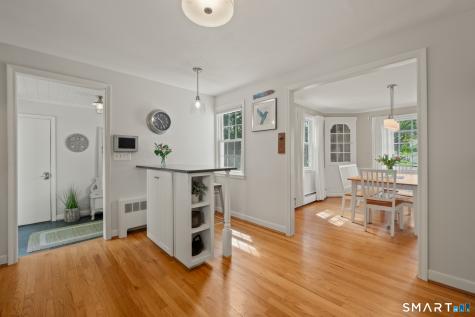 43 Crabapple Road West Hartford CT 06117