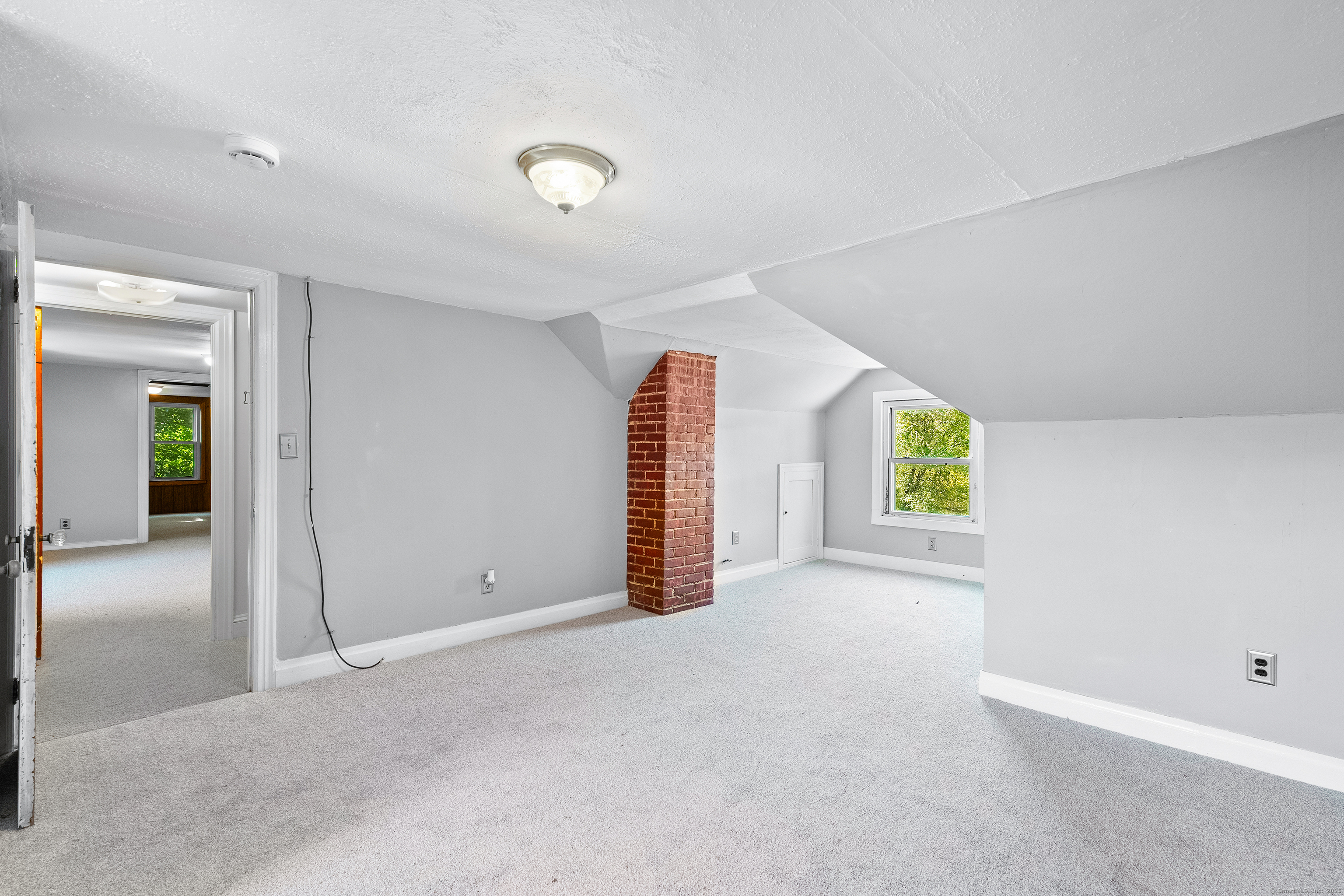 106 Tripp Hollow Road Brooklyn CT 06234