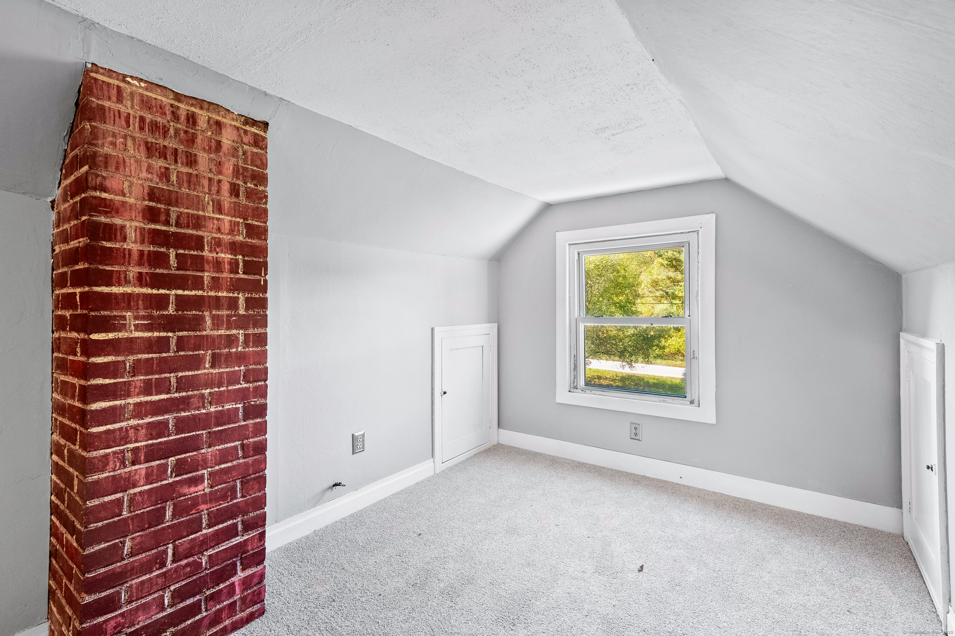 106 Tripp Hollow Road Brooklyn CT 06234