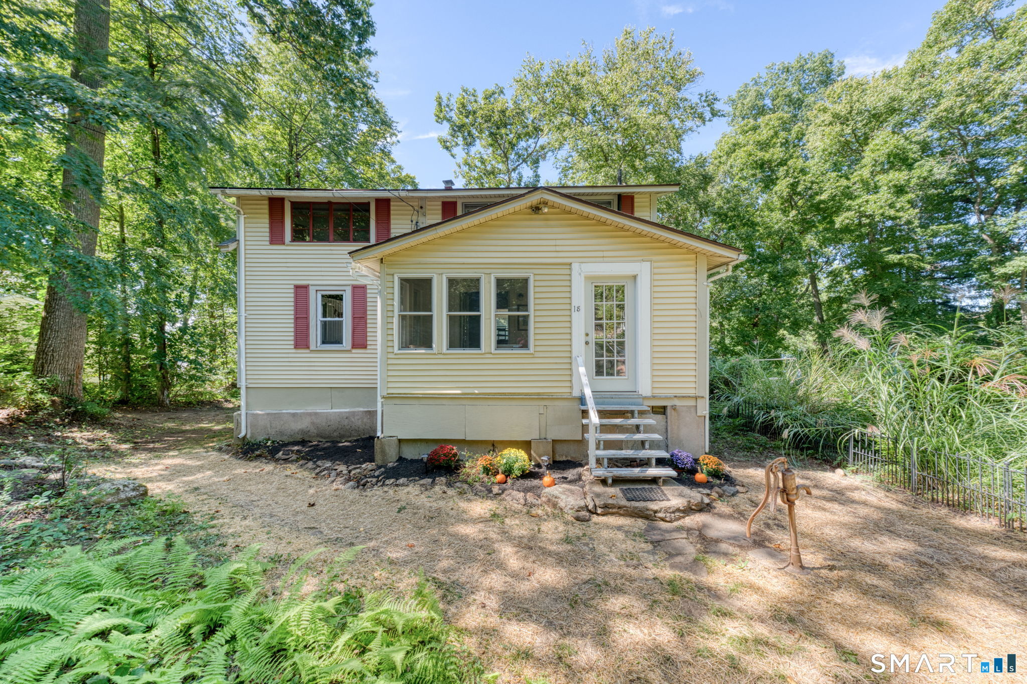 18 Brook Trail East Hampton CT 06424