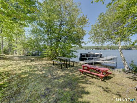 18 Brook Trail East Hampton CT 06424