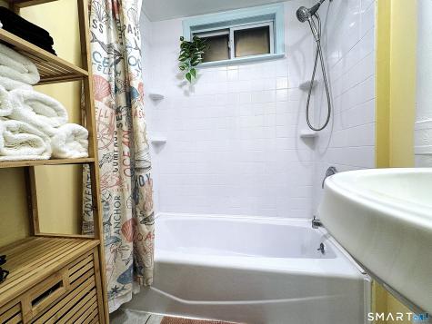 102 Surf Avenue Milford CT 06460