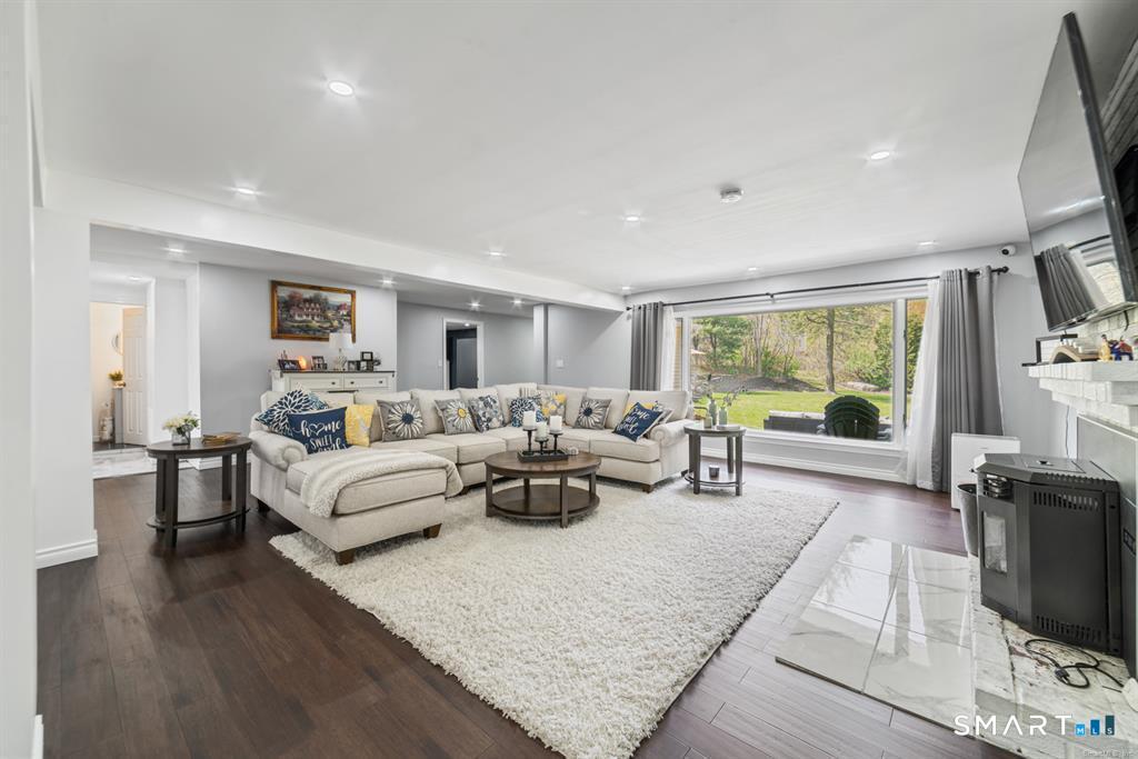 2 Apple Hill Road Wolcott CT 06716