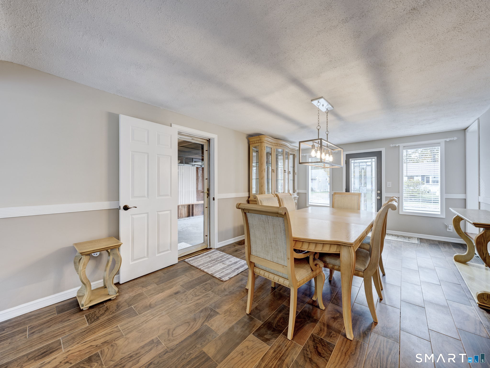 4 Ellis Road Enfield CT 06082