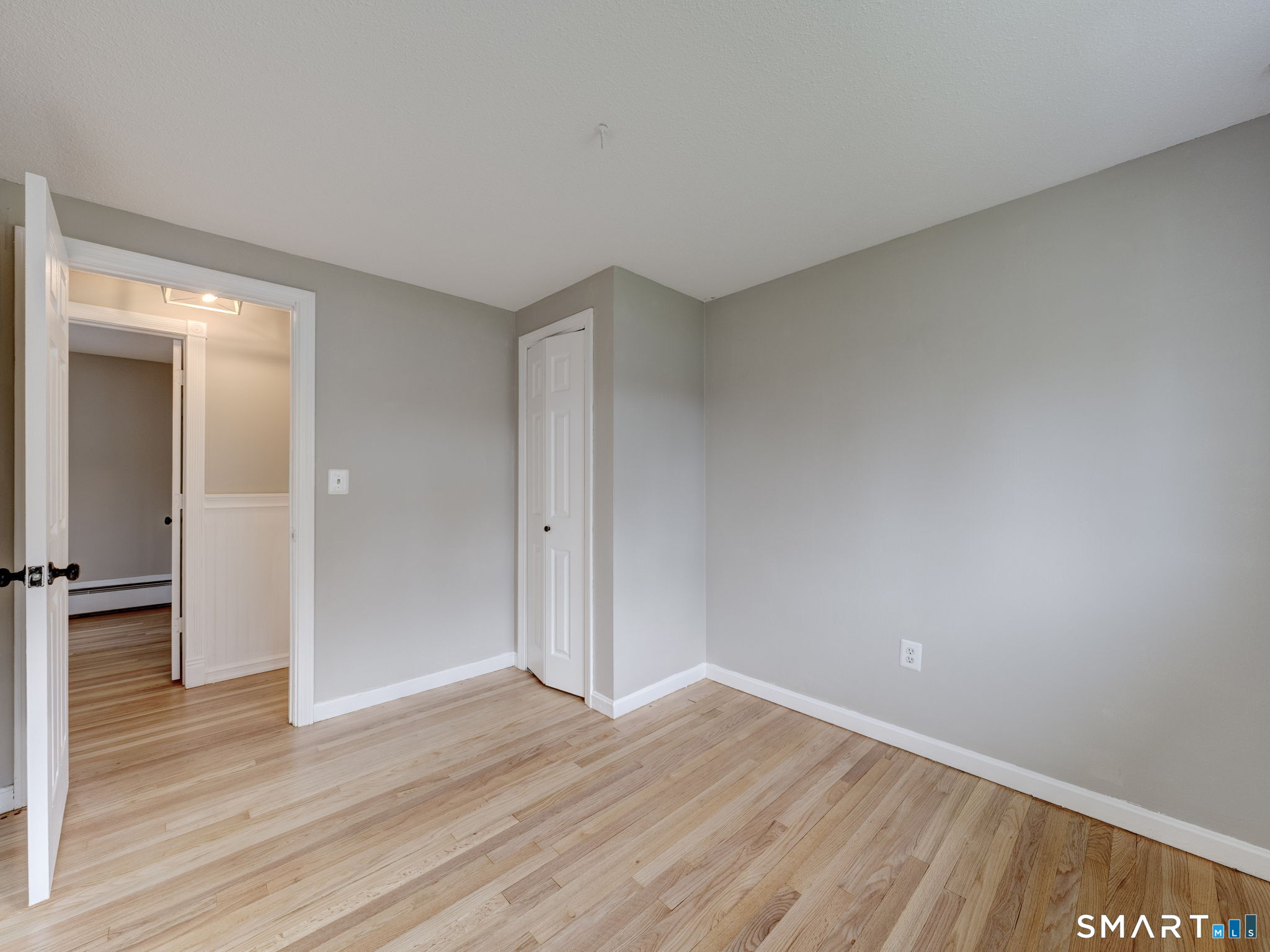 4 Ellis Road Enfield CT 06082