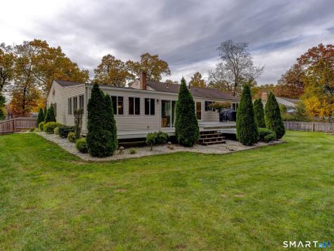 4 Ellis Road Enfield CT 06082