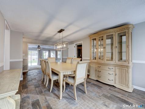 4 Ellis Road Enfield CT 06082