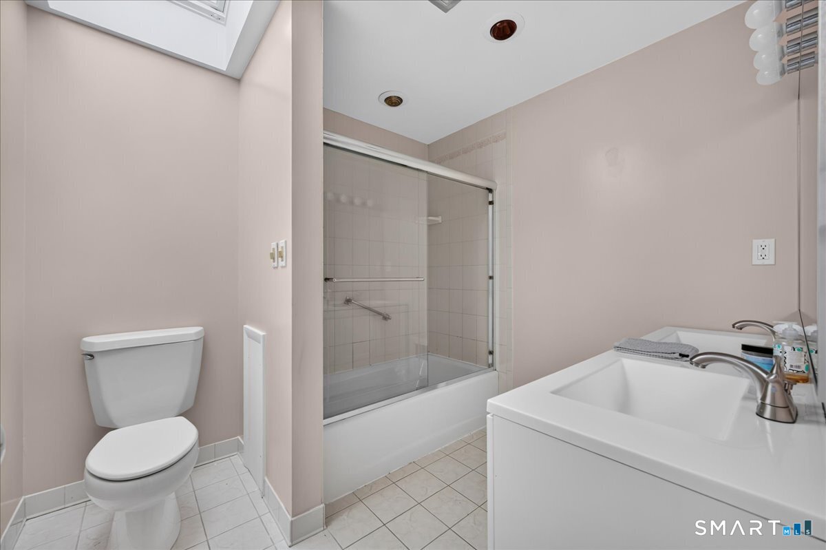 86 Braman Road Waterford CT 06385