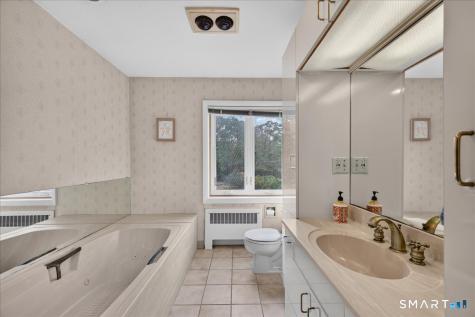 86 Braman Road Waterford CT 06385