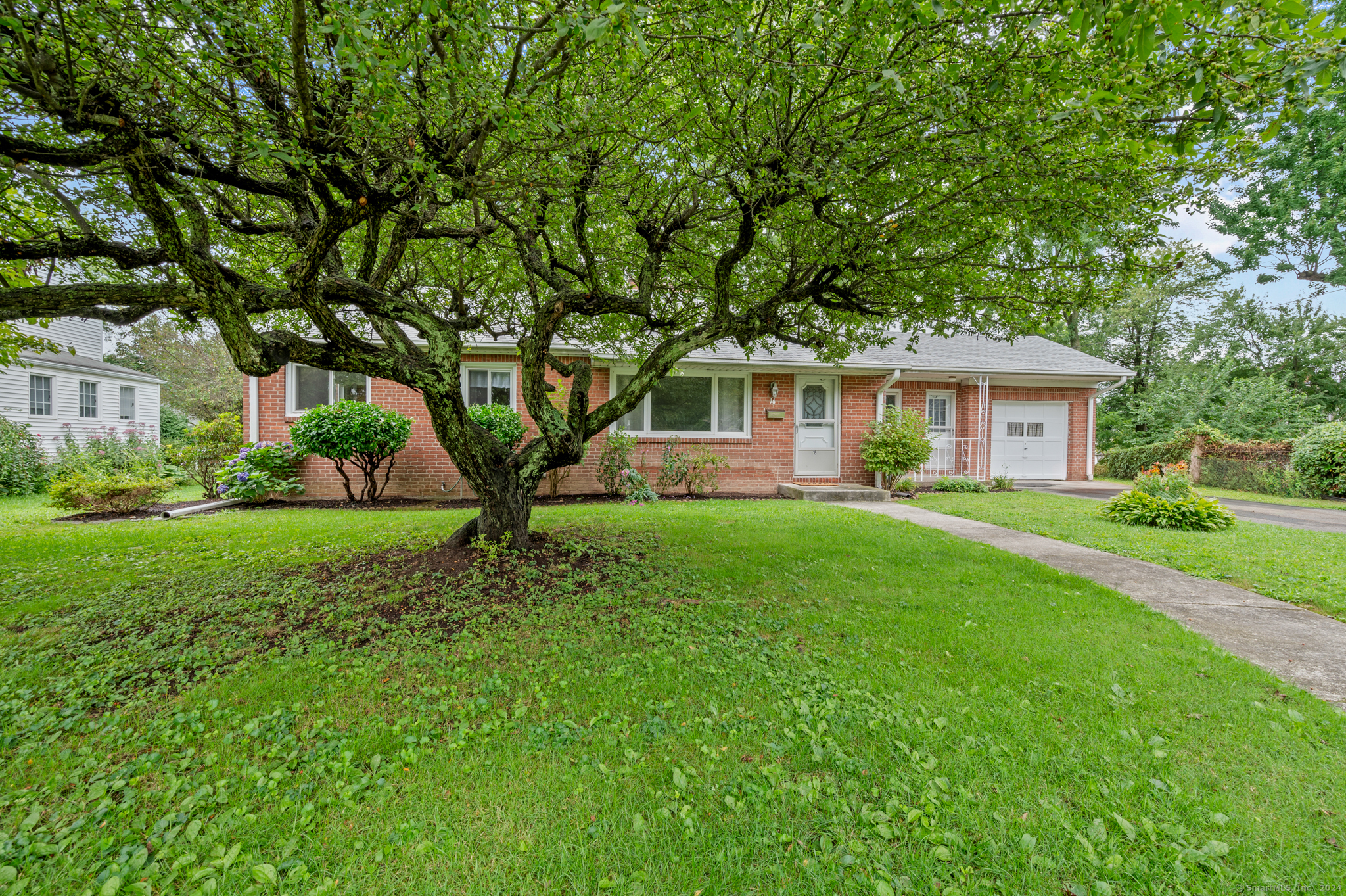 16 Beverly Road Wethersfield CT 06109