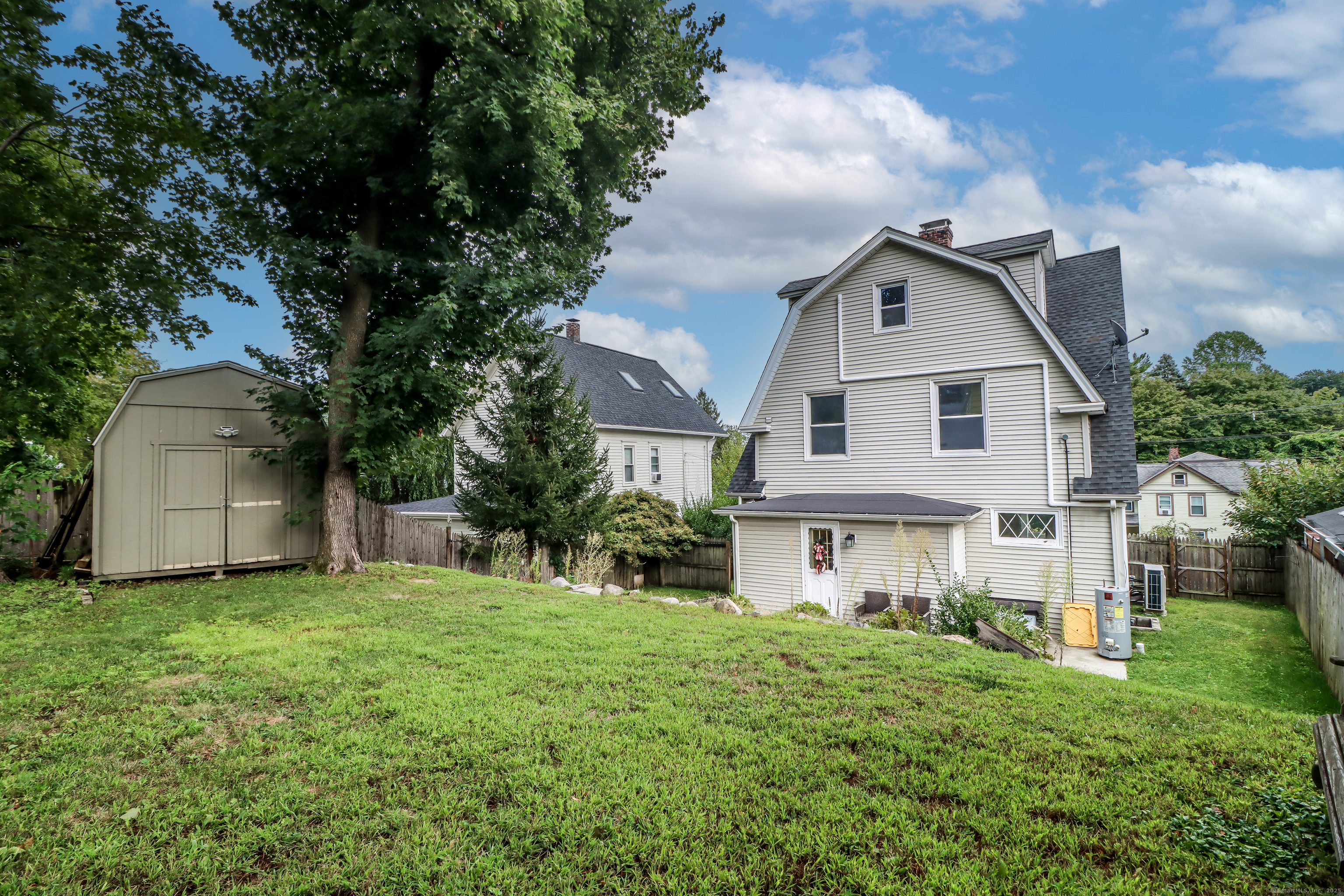 79 West Wooster Street Danbury CT 06810