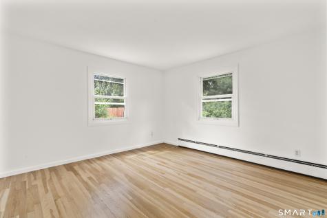 422 Denslow Street Windsor Locks CT 06096
