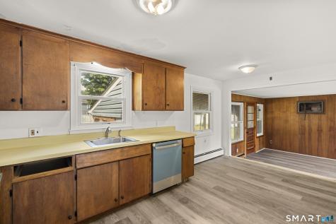 422 Denslow Street Windsor Locks CT 06096