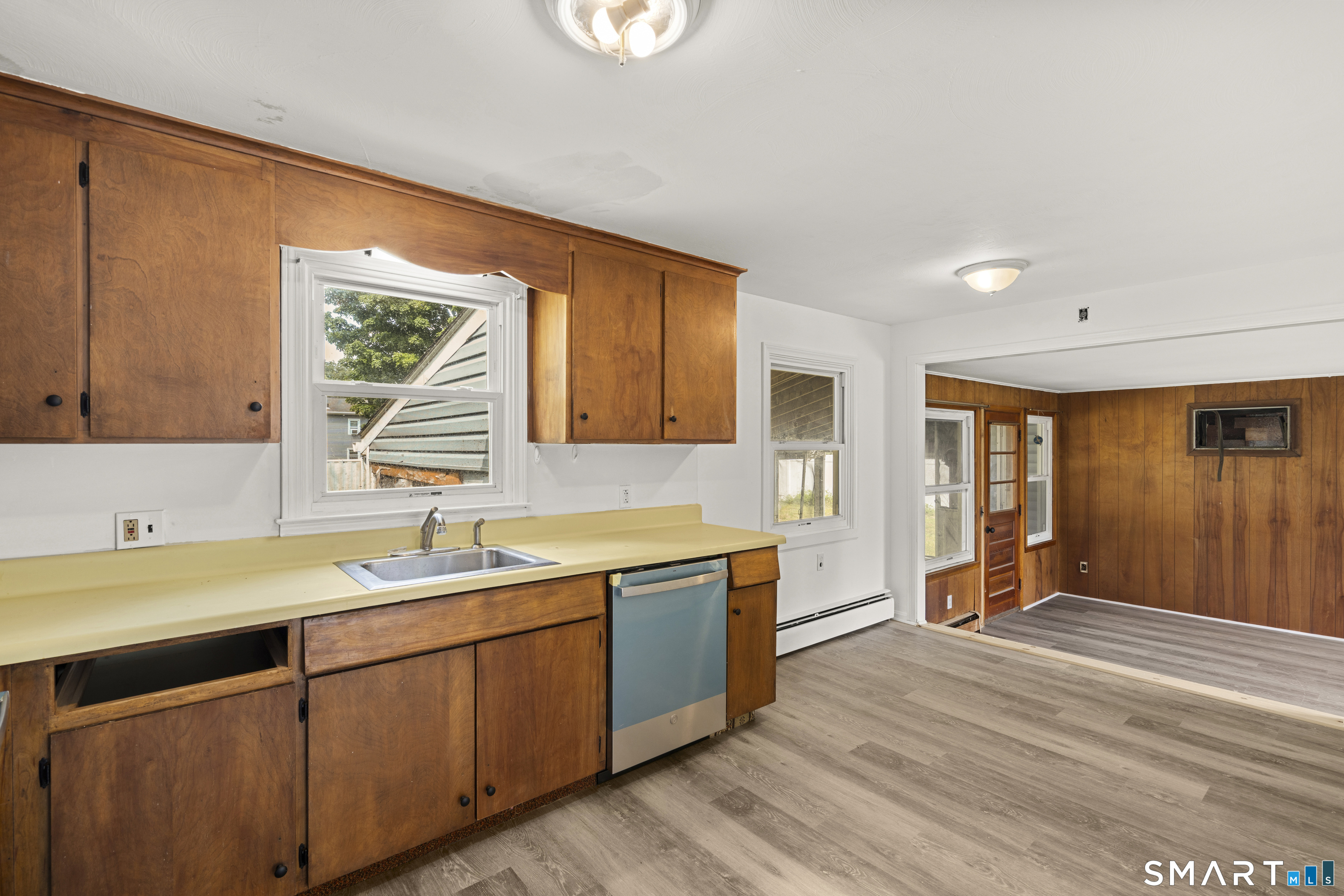 422 Denslow Street Windsor Locks CT 06096