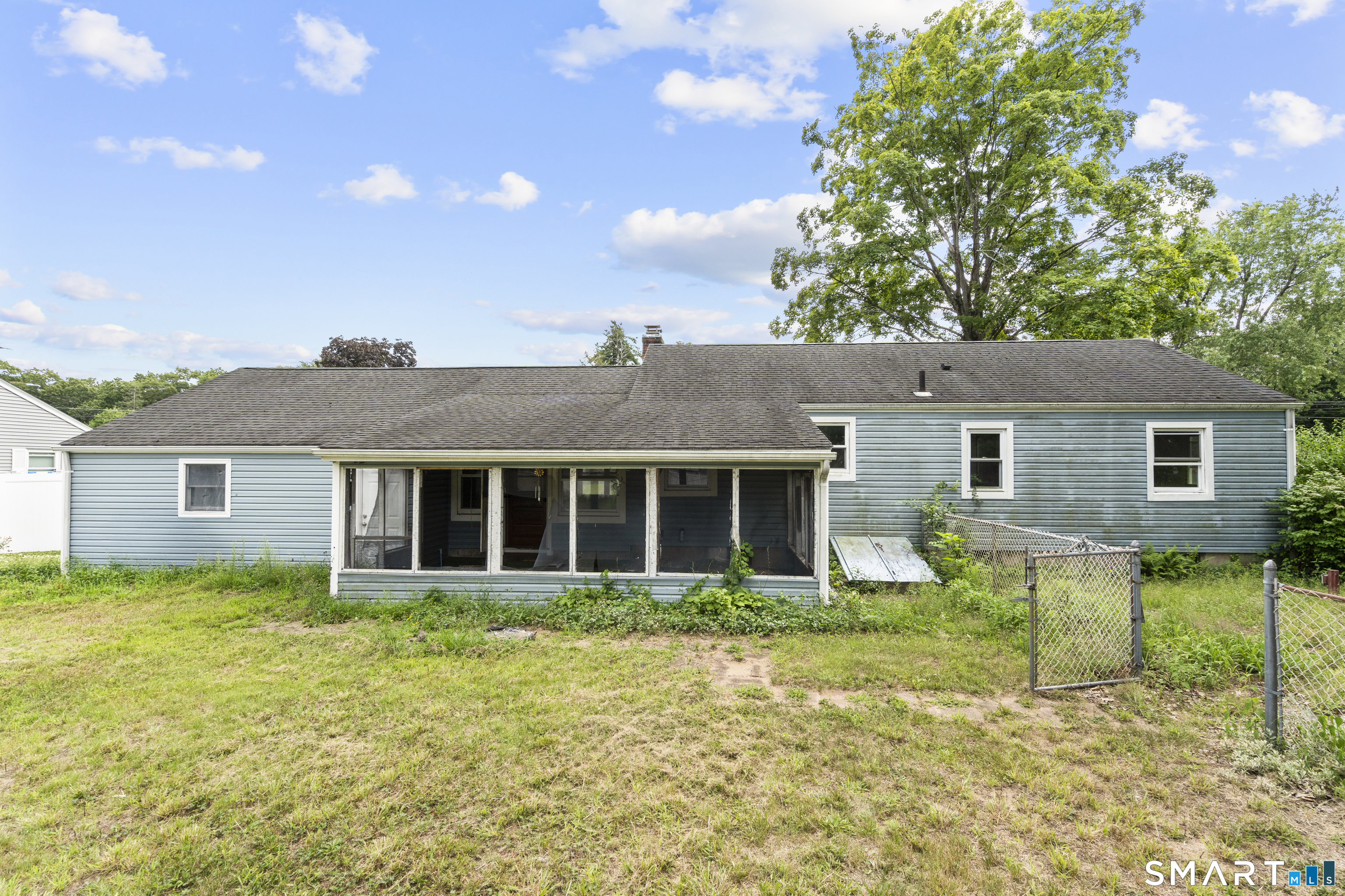 422 Denslow Street Windsor Locks CT 06096