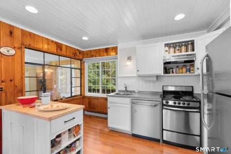 12 Longview Drive Brookfield CT 06804