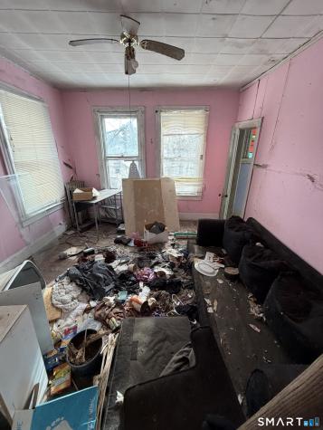 83 Maple Street Norwich CT 06360