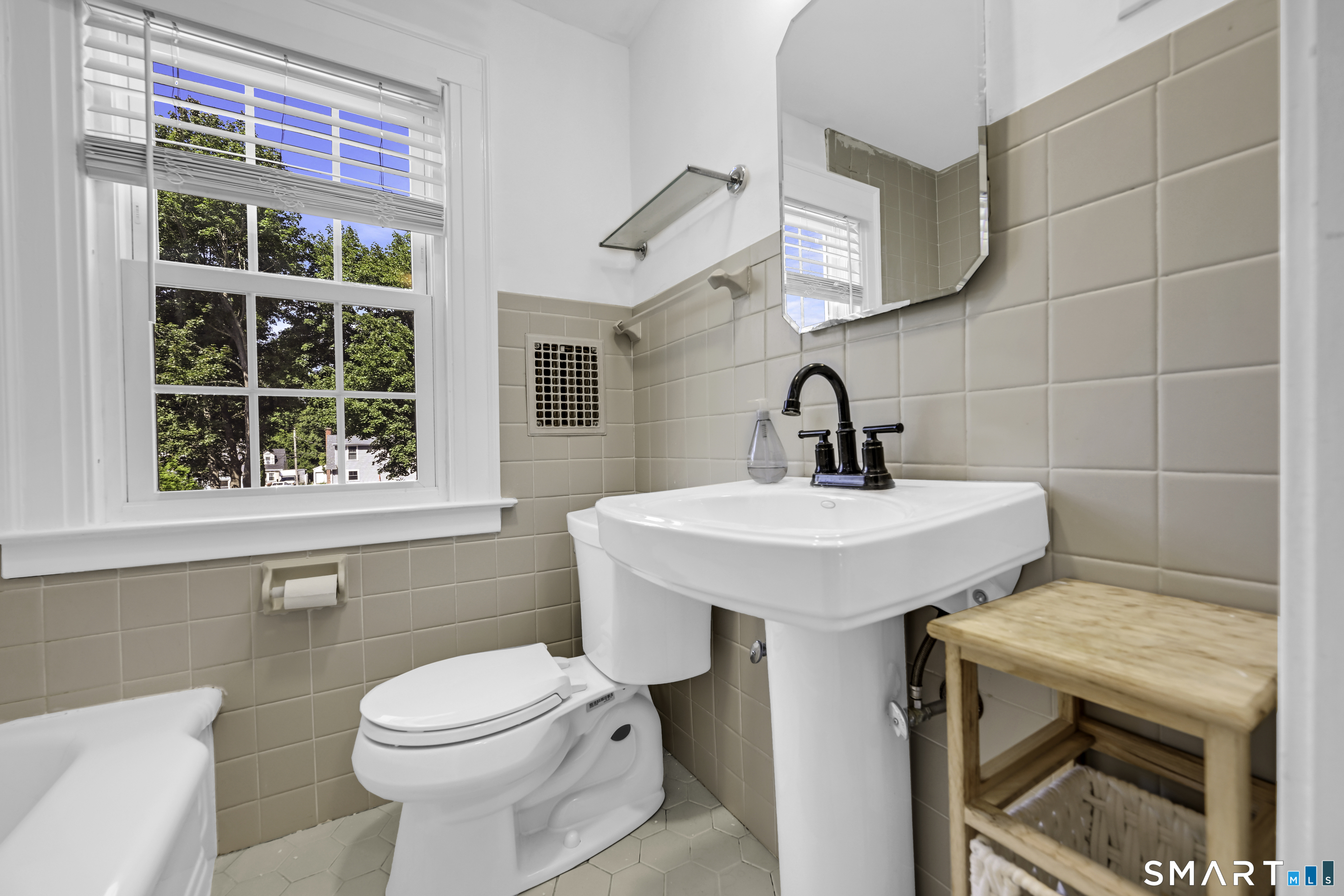 148 Westminster Street Hamden CT 06518