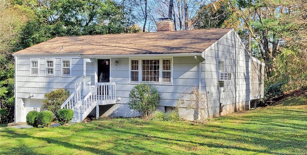 7 Read Place Wilton CT 06897