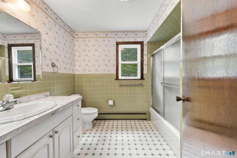 27 Rita Drive New Fairfield CT 06812