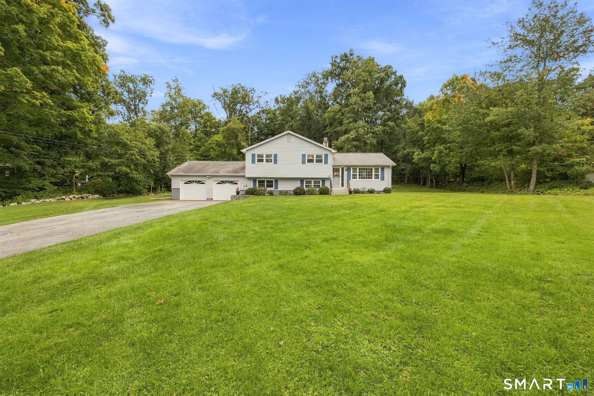 27 Rita Drive New Fairfield CT 06812