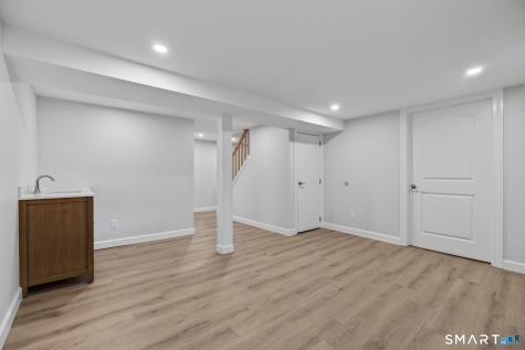 83 Winslow Drive West Haven CT 06516