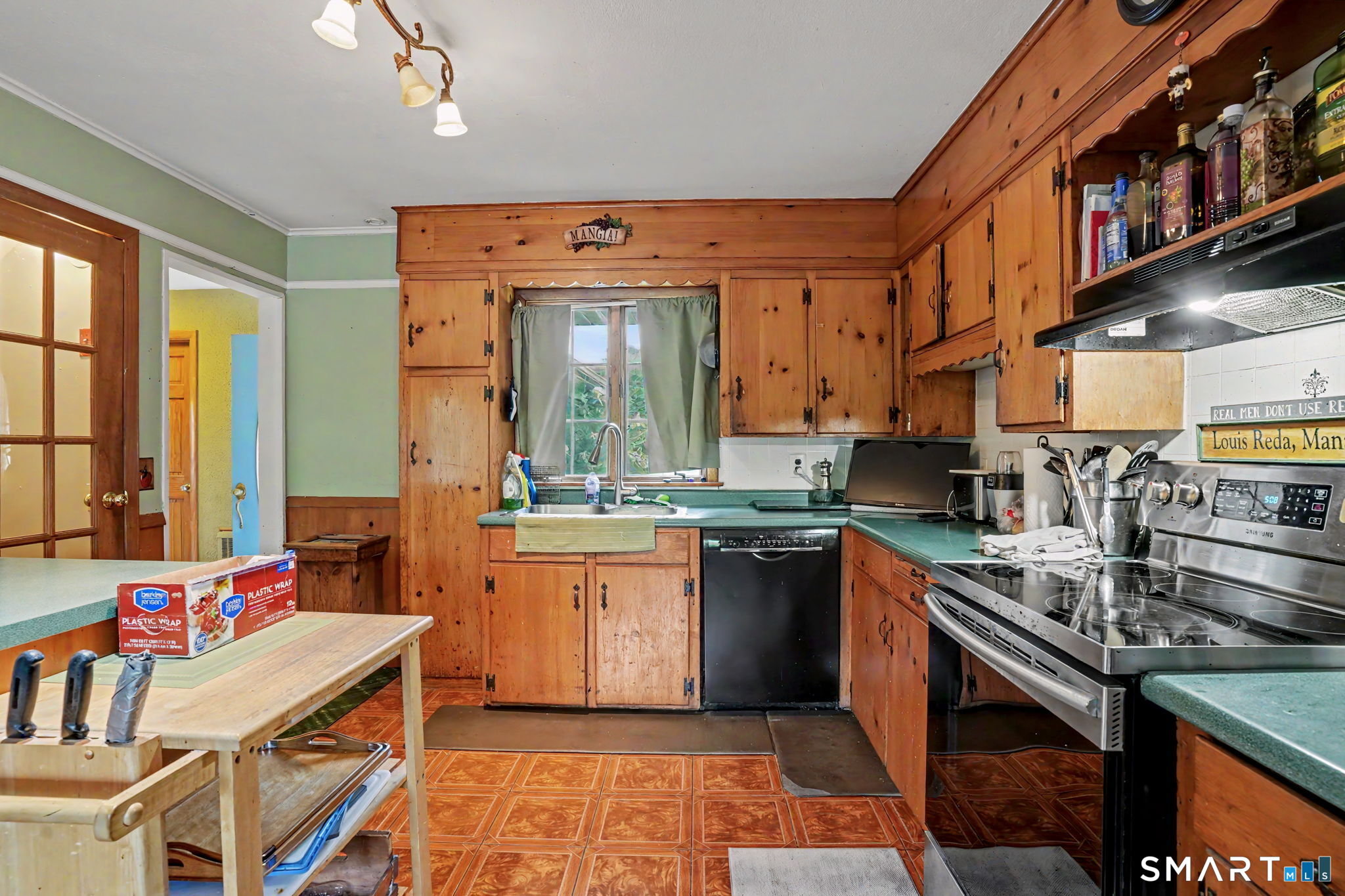 13 Governors Lane Bethel CT 06801