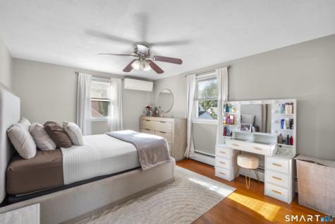 142 Cambridge Street Stratford CT 06614
