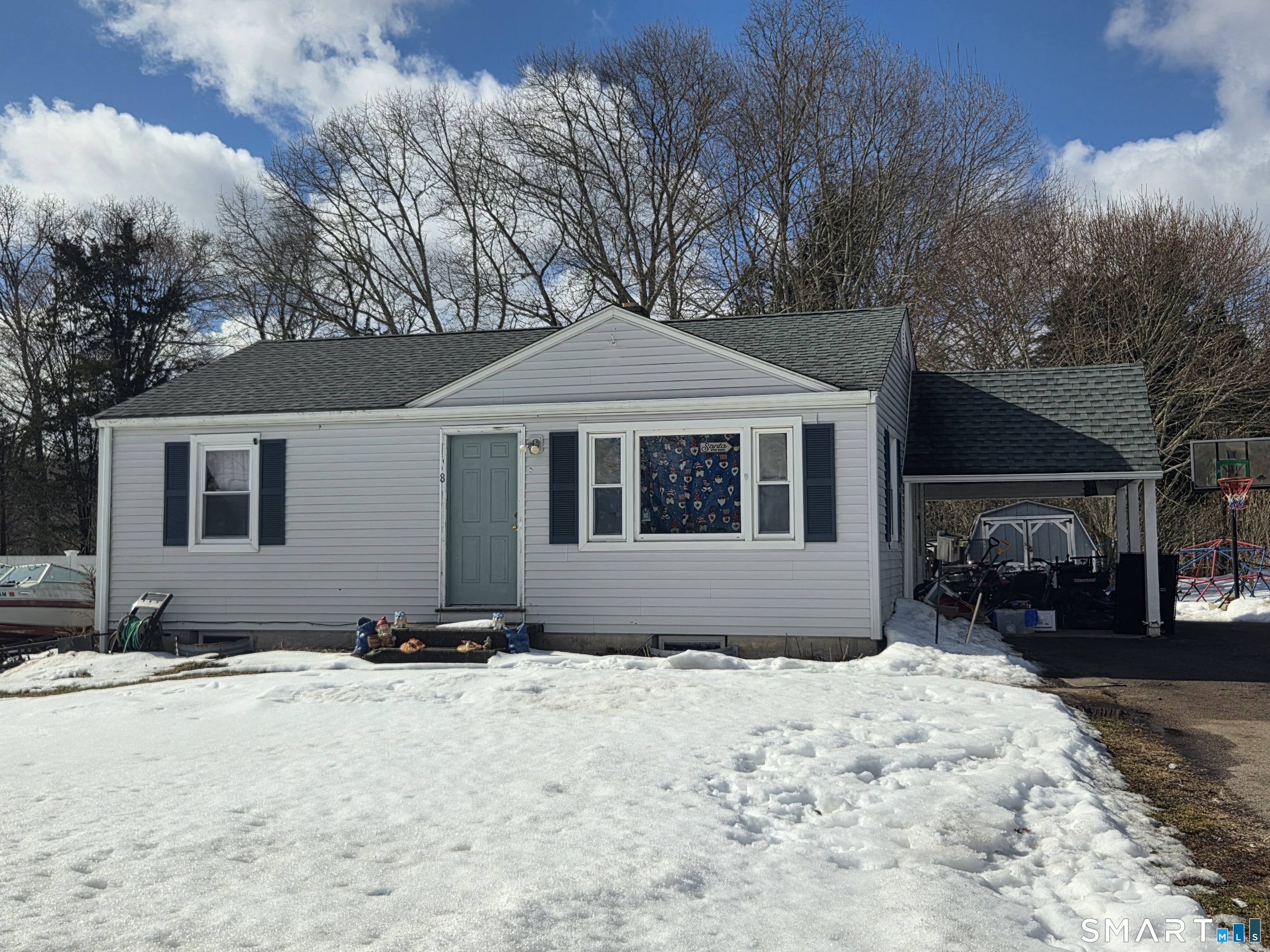 8 Cedar Drive North Stonington CT 06359