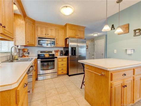 16 Birge Avenue Windsor Locks CT 06096