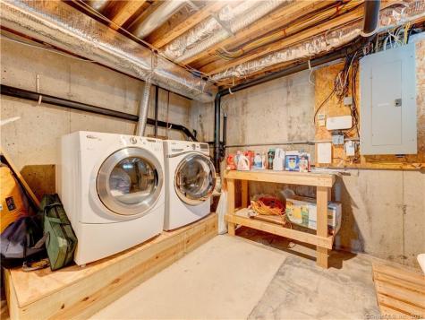 16 Birge Avenue Windsor Locks CT 06096