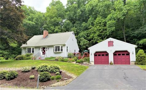 6 Geer Road Lebanon CT 06249