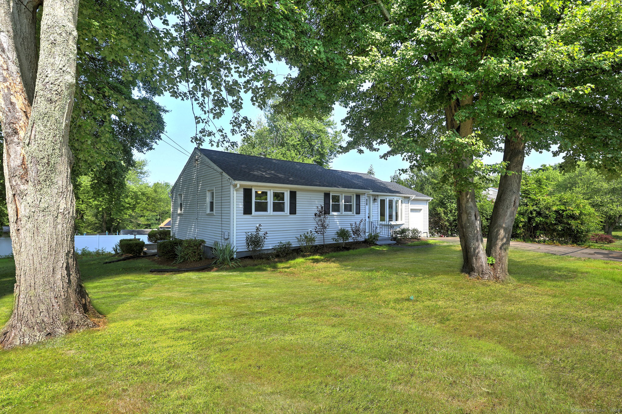 130 Island Lane West Haven CT 06516