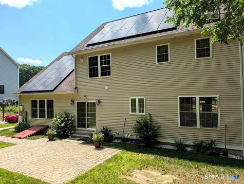 79 High Ledge Circle Manchester CT 06040