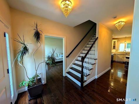 79 High Ledge Circle Manchester CT 06040