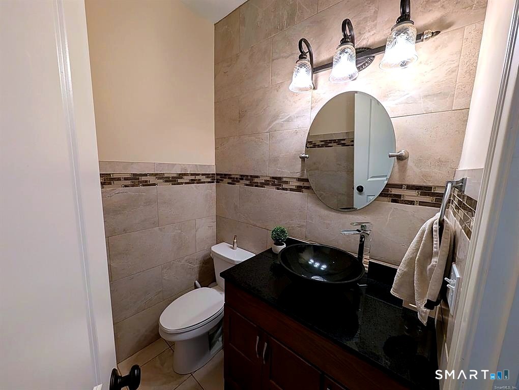 79 High Ledge Circle Manchester CT 06040