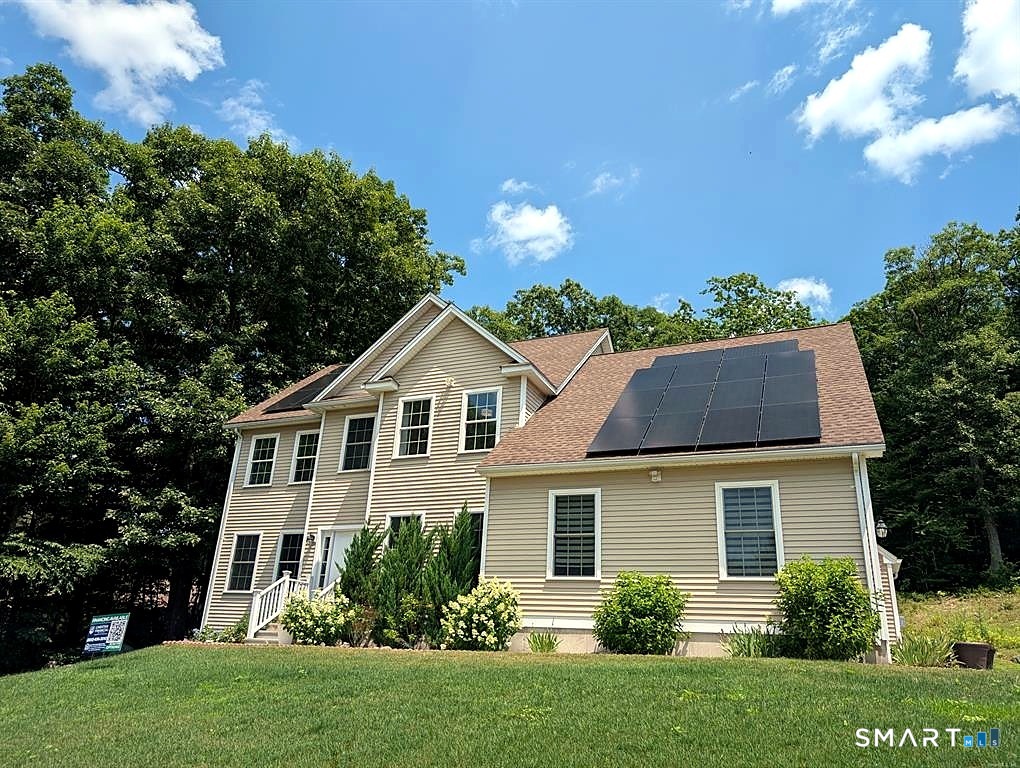 79 High Ledge Circle Manchester CT 06040