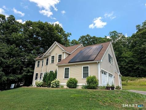 79 High Ledge Circle Manchester CT 06040
