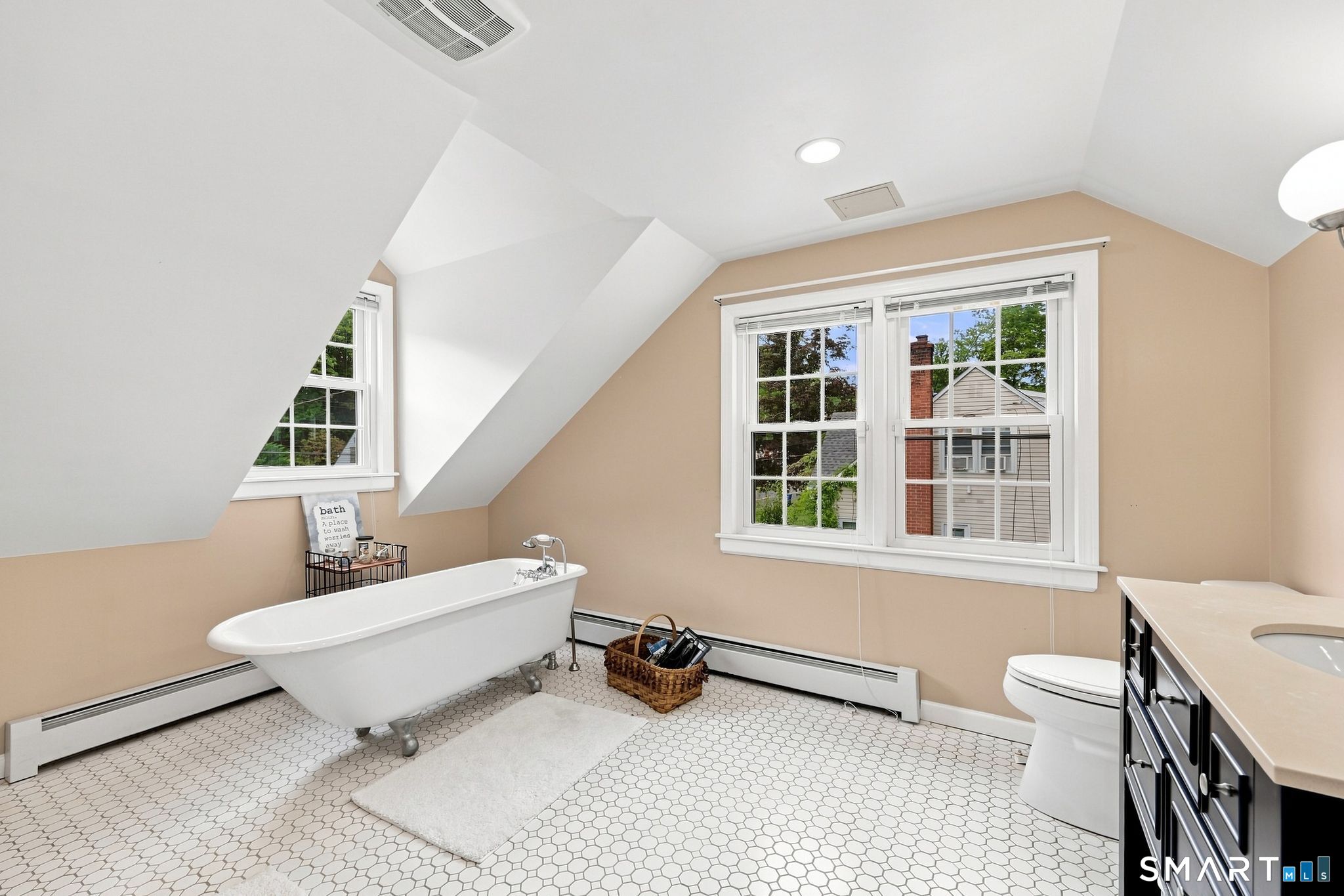 103 Bolton Street Manchester CT 06042