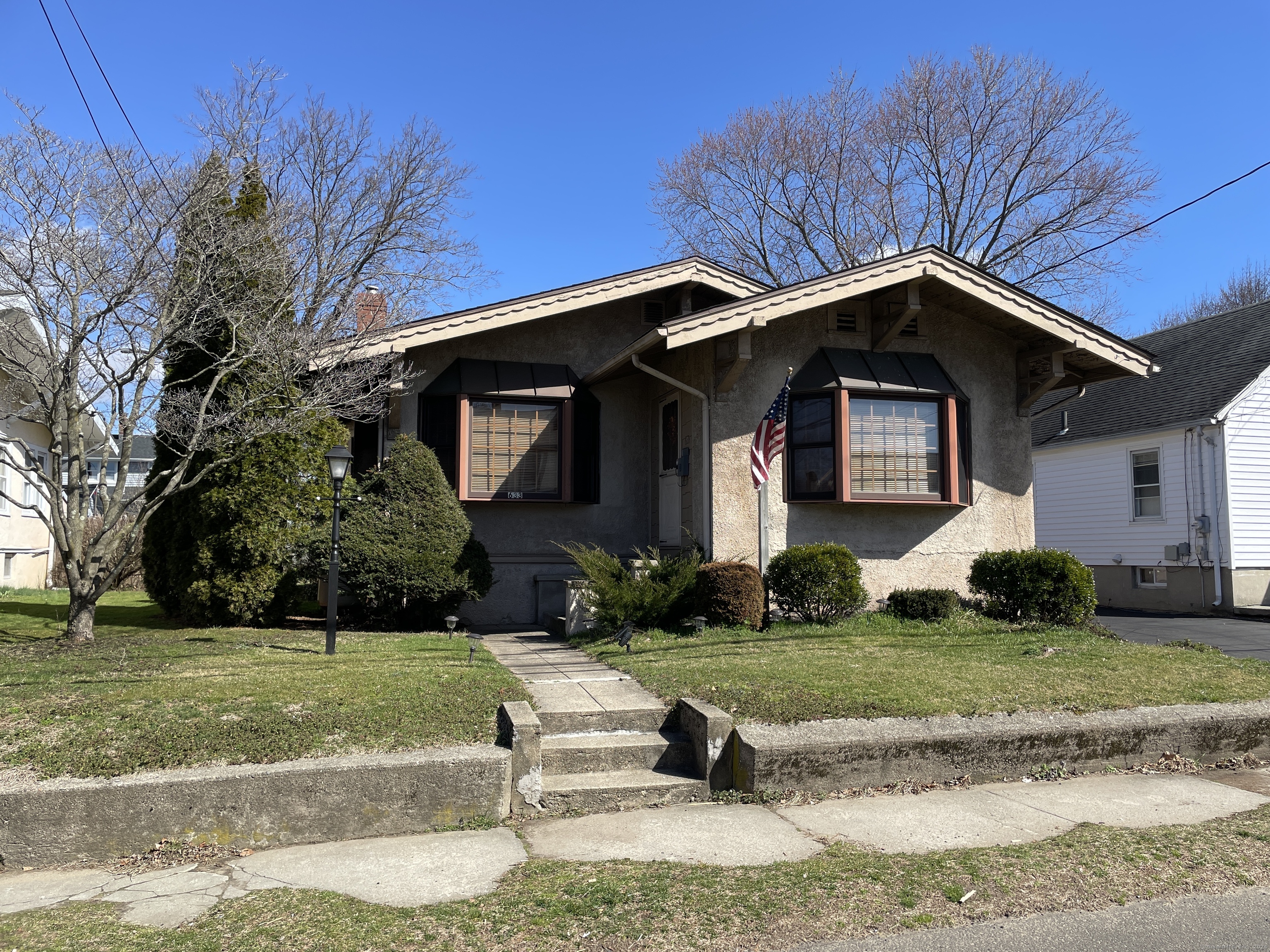 633 Naugatuck Avenue Milford CT 06461