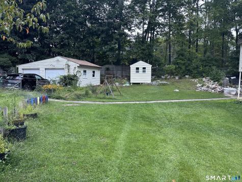 4 Ellis Road East Hampton CT 06424