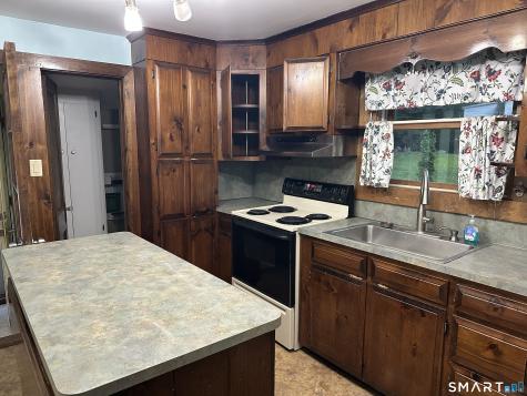 4 Ellis Road East Hampton CT 06424