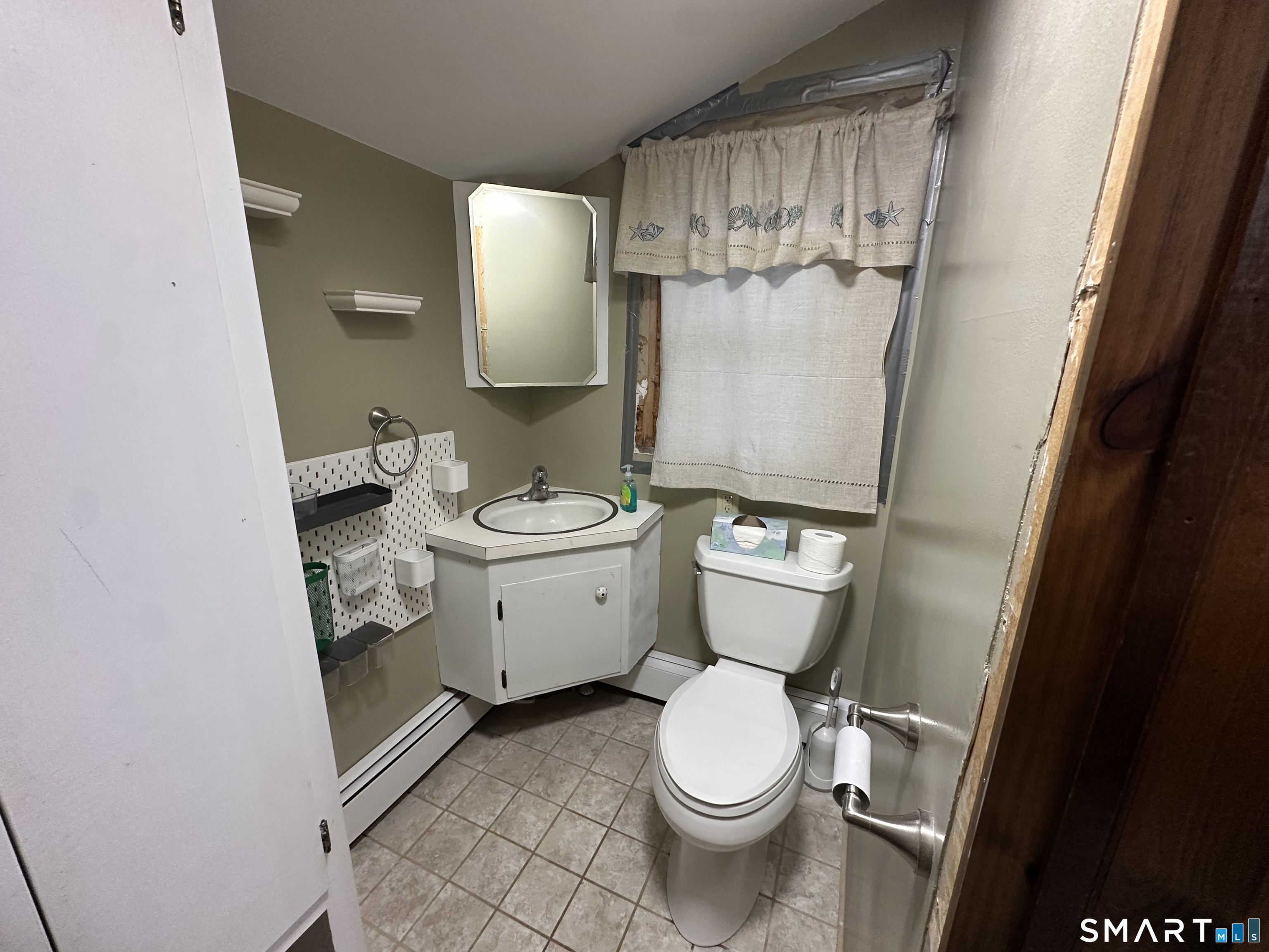 4 Ellis Road East Hampton CT 06424