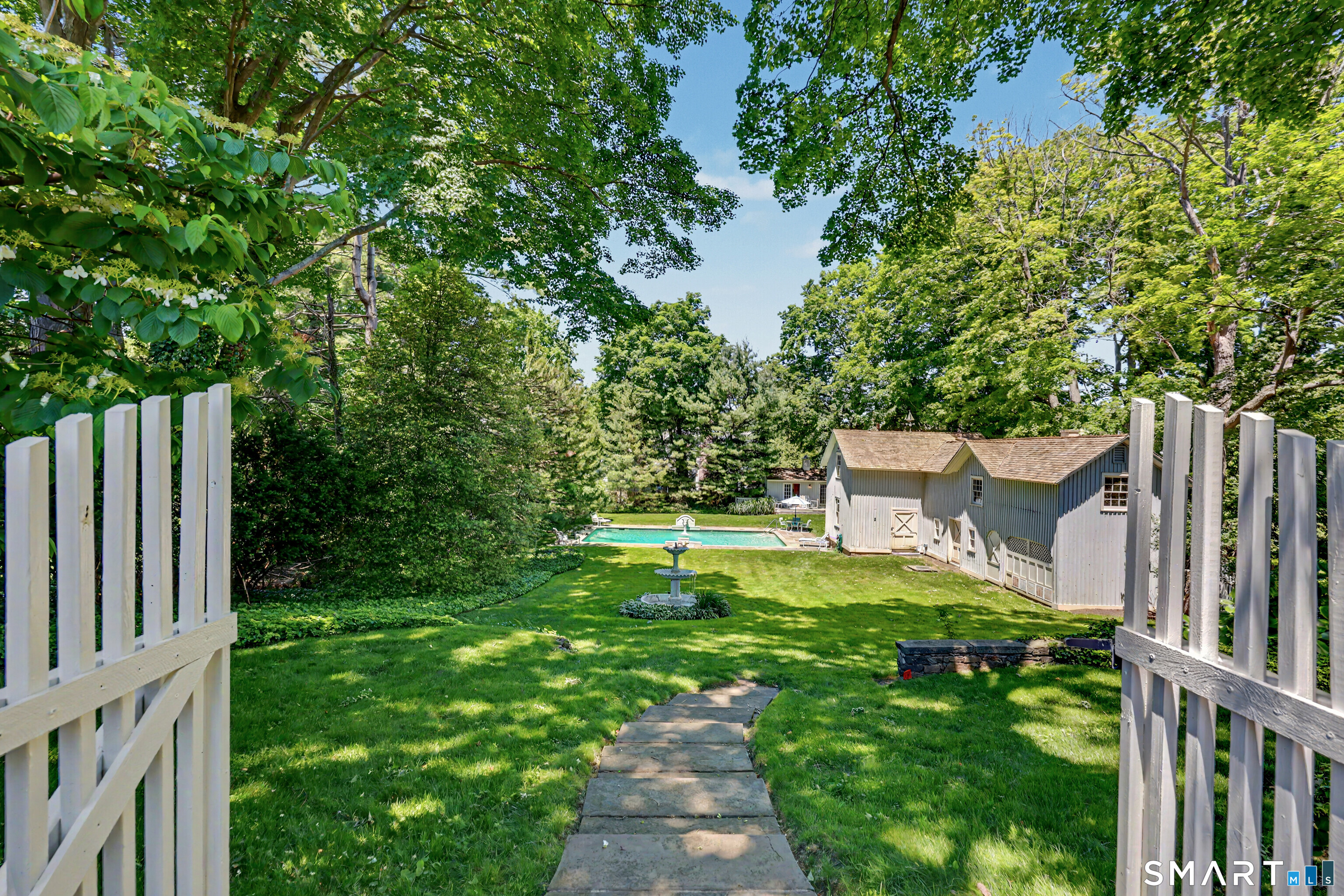 406 Harbor Road Fairfield CT 06890